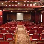 فندق Russott 4*