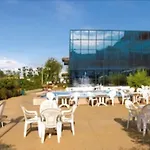 فندق Russott 4*