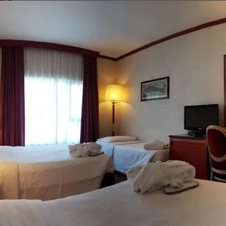 Hotel Russott