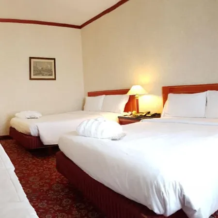 Hotel Russott