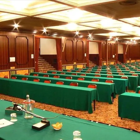 Russott ホテル メストレ