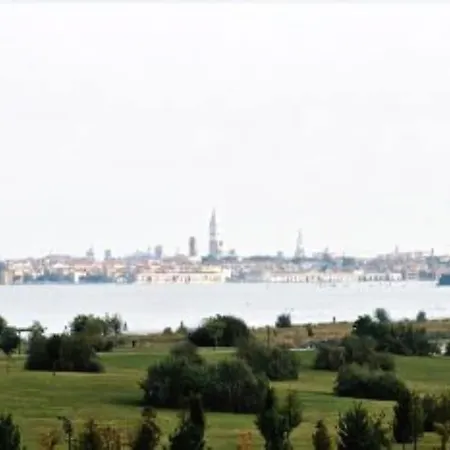 Russott ホテル メストレ