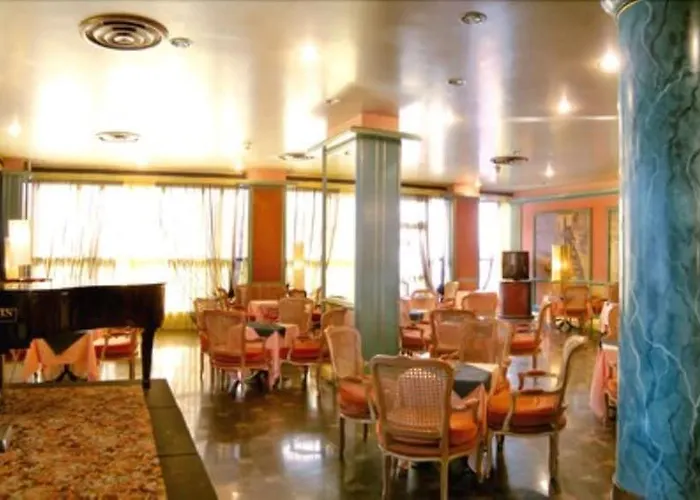 Russott 4* מסטרה