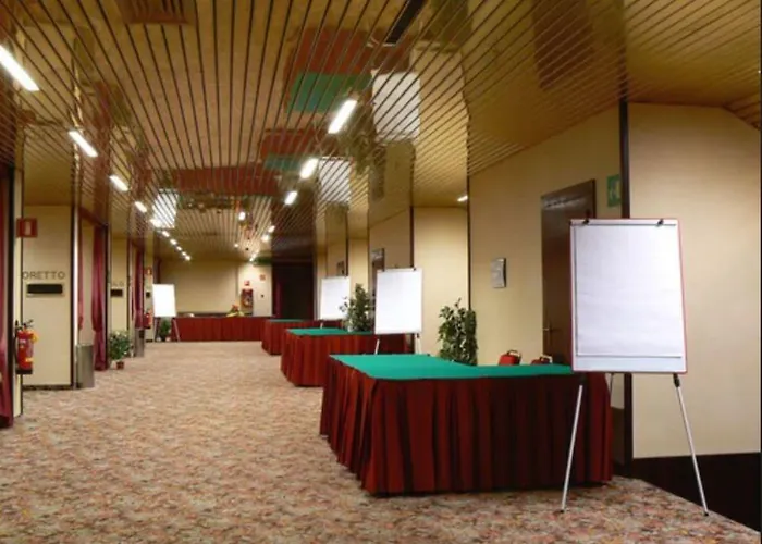 Russott Отель 4*