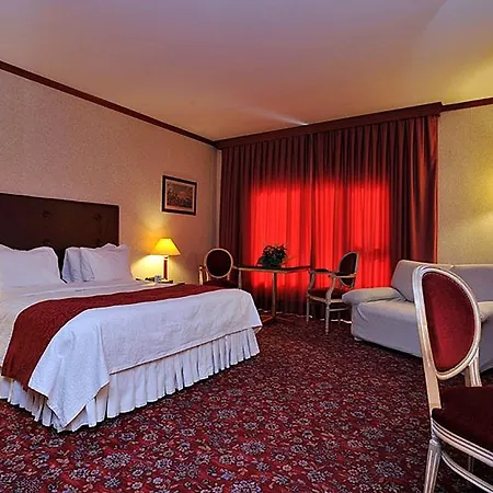 Hotel Russott Mestre